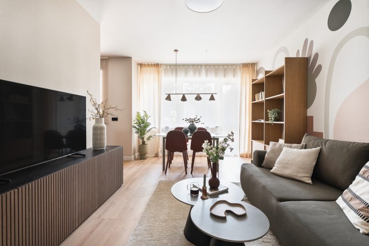 nowoczesne wnętrze z ciemniejszymi kolorami