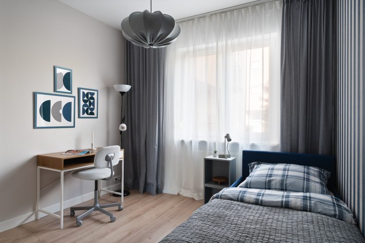 nowoczesne wnętrze z ciemniejszymi kolorami