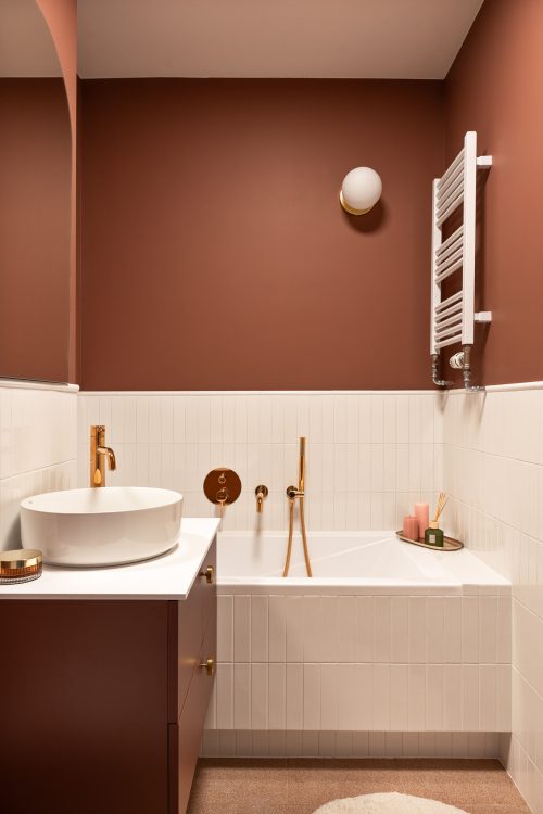 nowoczesne wnętrze z kolorowymi meblami