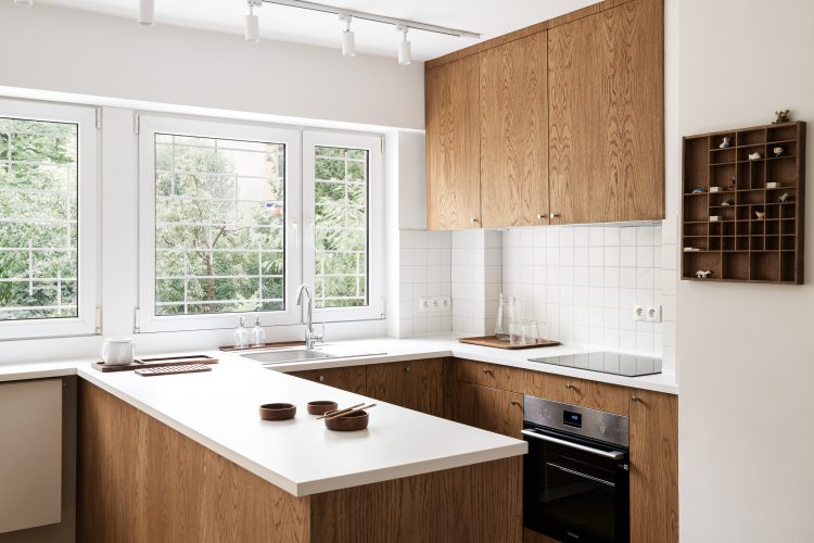 jasne wnętrze w stylu japandi