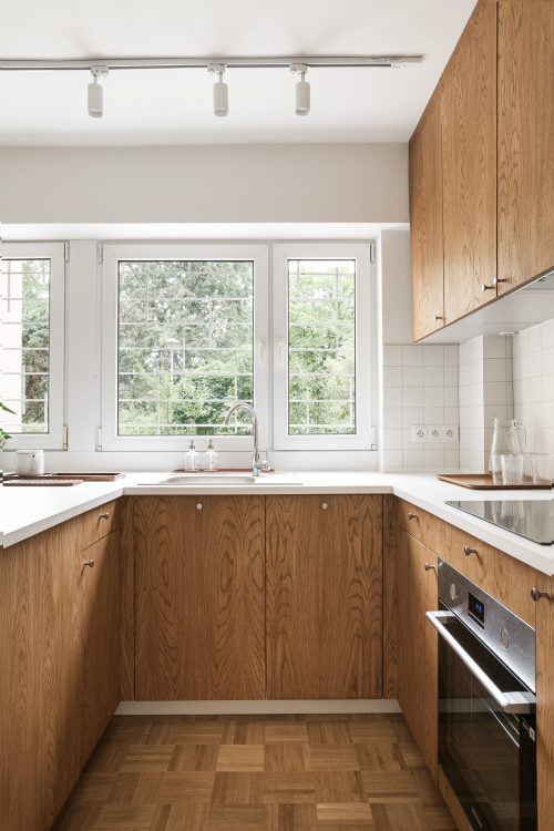 jasne wnętrze w stylu japandi